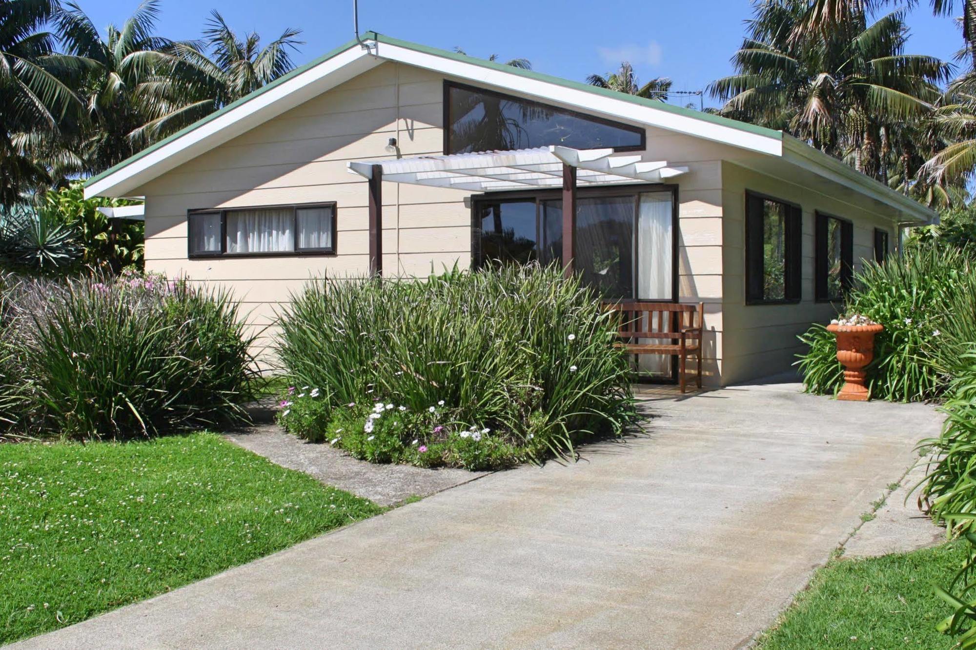 Tau Gardens Hotel Norfolk Island Buitenkant foto