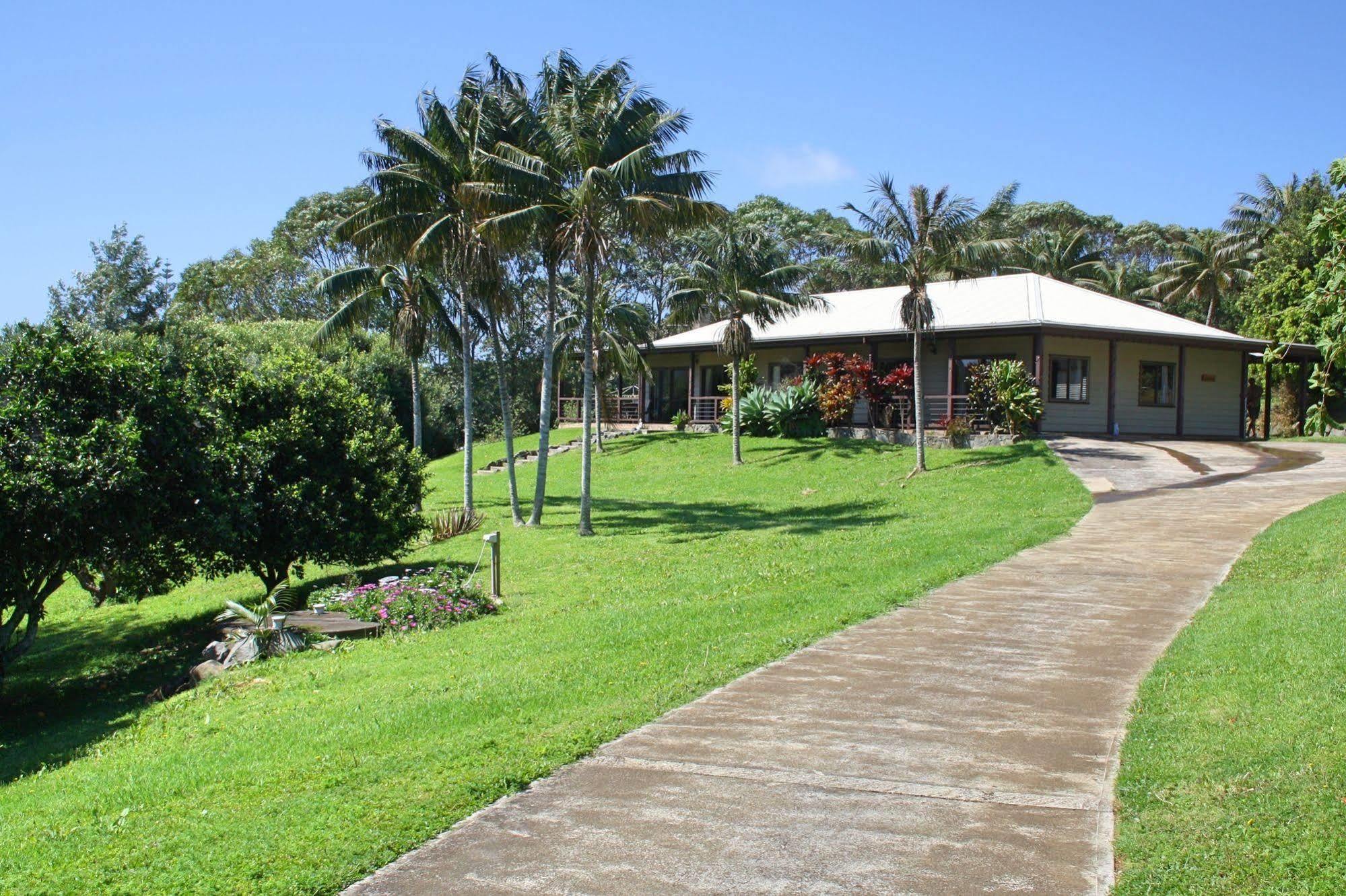 Tau Gardens Hotel Norfolk Island Buitenkant foto
